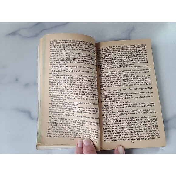 The Honorable Miss Clarendon Margaret SeBastian Paperback - Picture 5 of 10